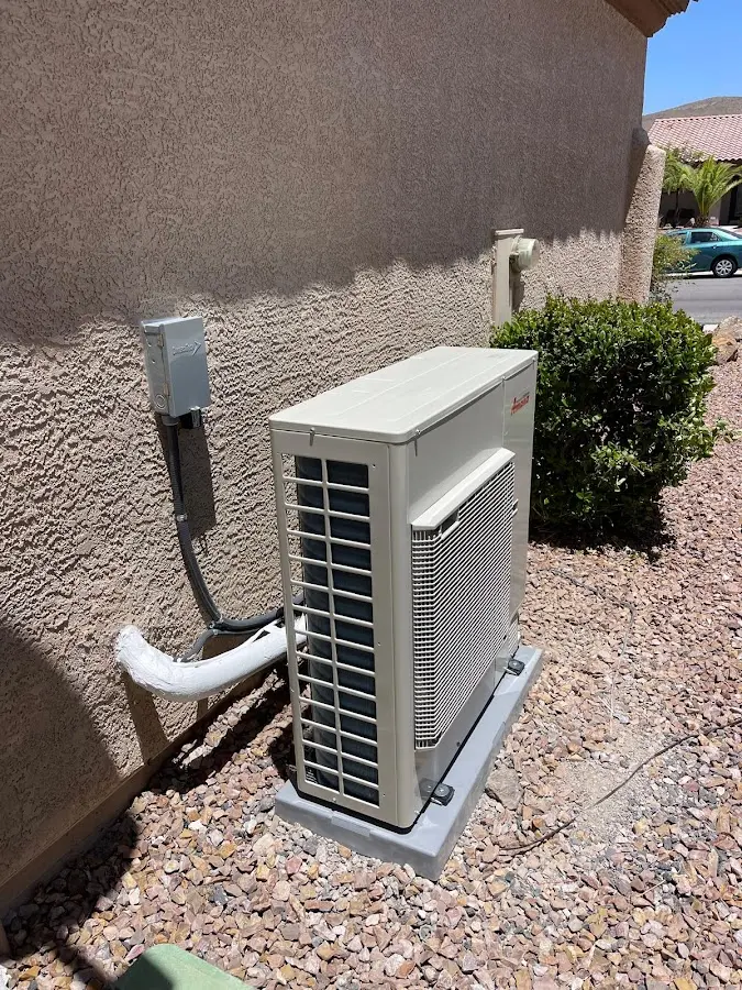 Residential air conditioning condenser unit in Kill Devil Hills